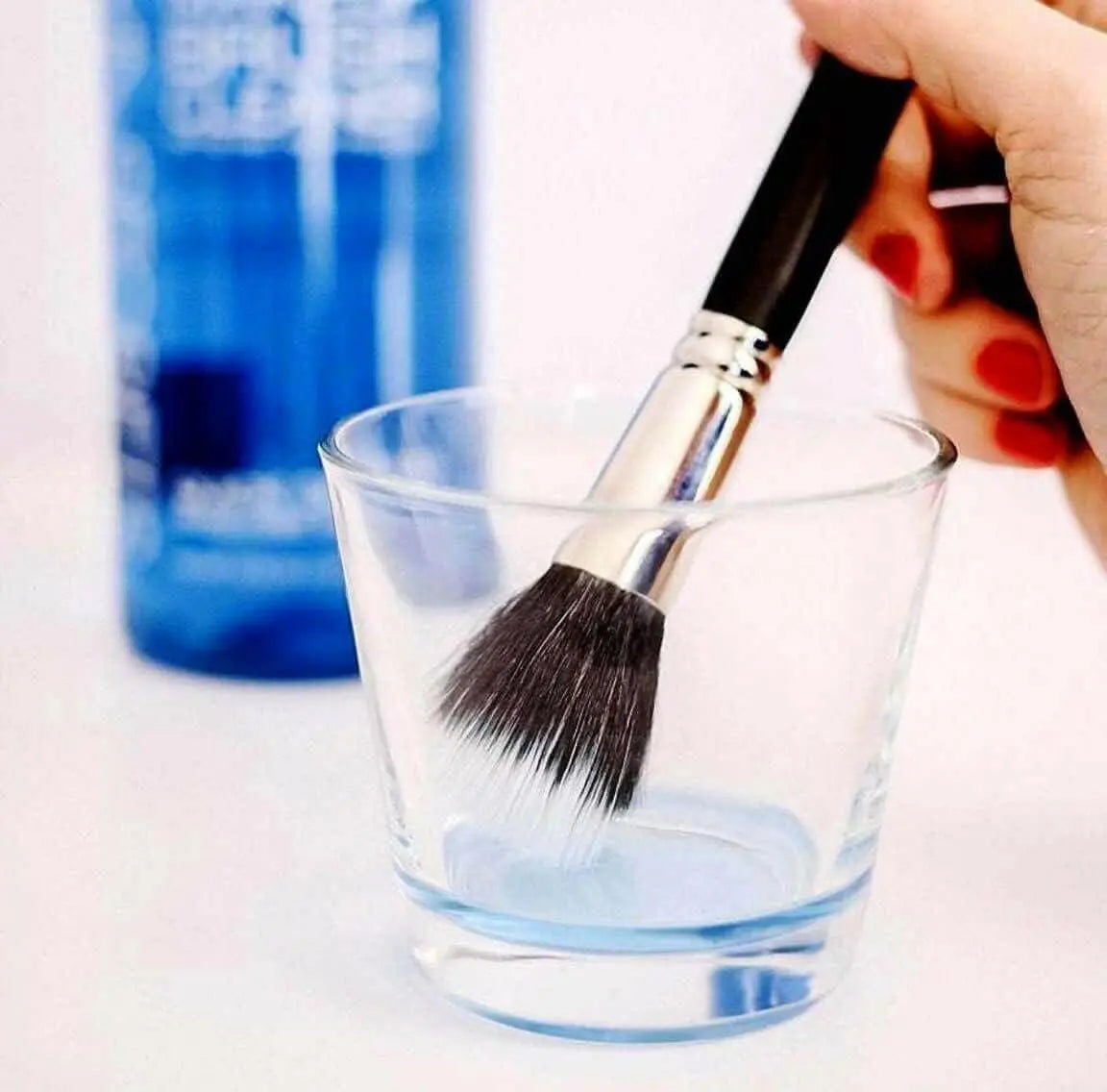 Cinema Secrets Professional Makeup Brush Cleaner (16 oz)