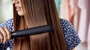 Philips StraightCare Essential ThermoProtect straightener. 2 temperature settings. Temperature range up to 220°C. 3 pin